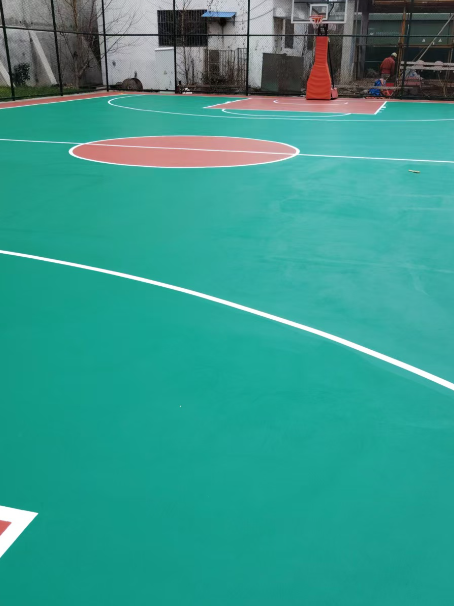 漳县 球场长期使用易出现地面开裂